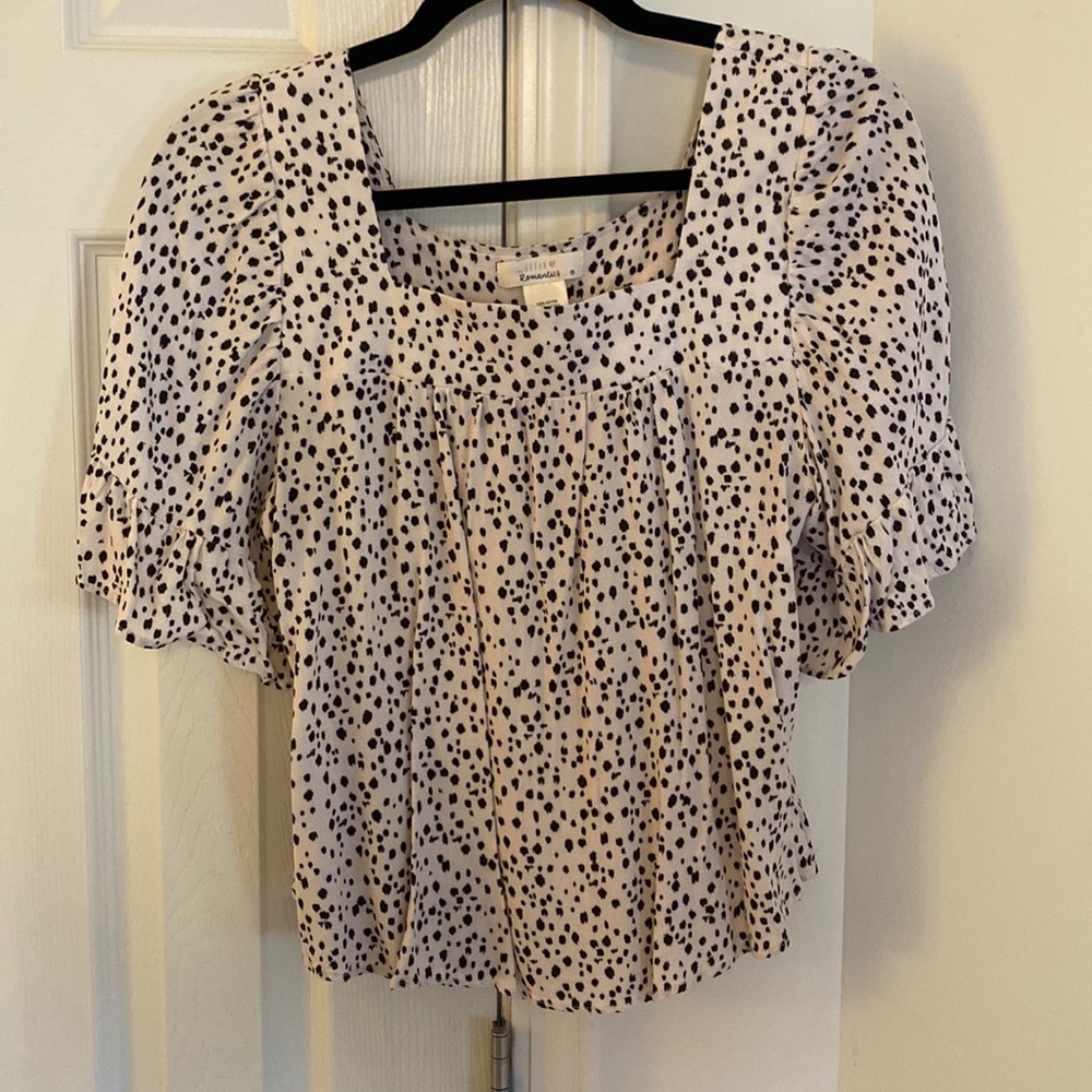 Very cute lightweight top